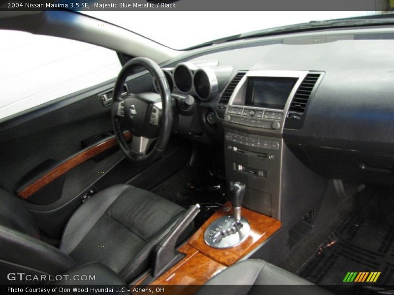 Majestic Blue Metallic / Black 2004 Nissan Maxima 3.5 SE