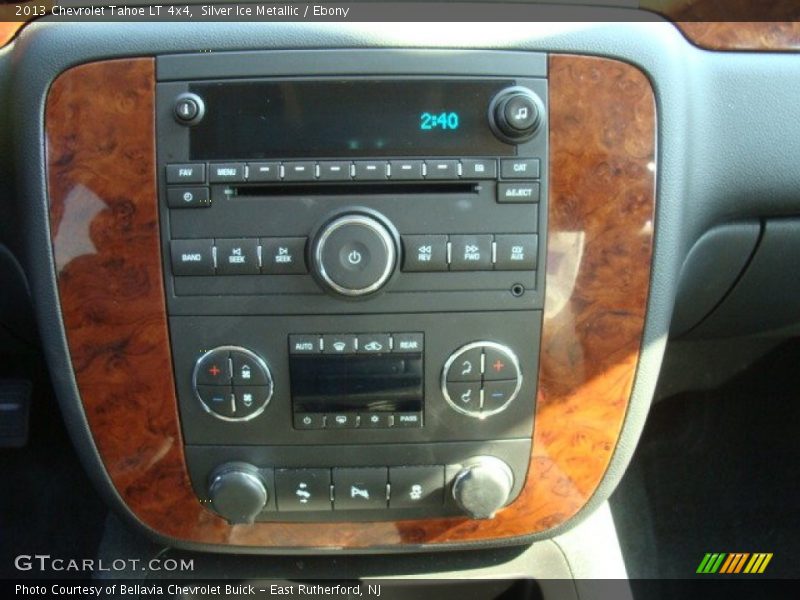 Silver Ice Metallic / Ebony 2013 Chevrolet Tahoe LT 4x4