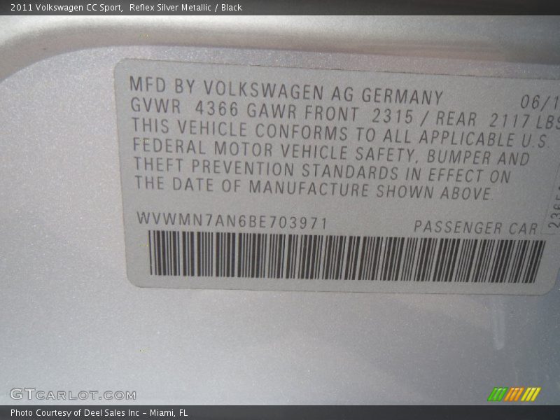Reflex Silver Metallic / Black 2011 Volkswagen CC Sport