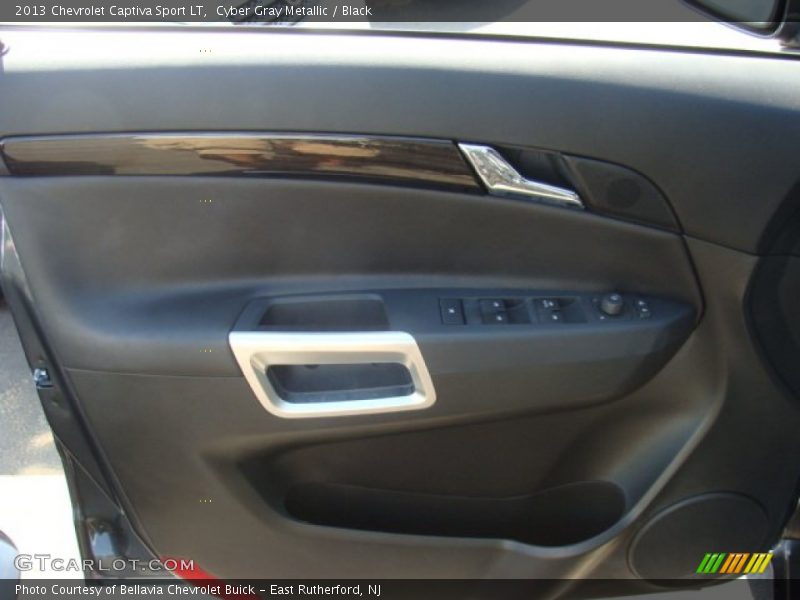 Cyber Gray Metallic / Black 2013 Chevrolet Captiva Sport LT