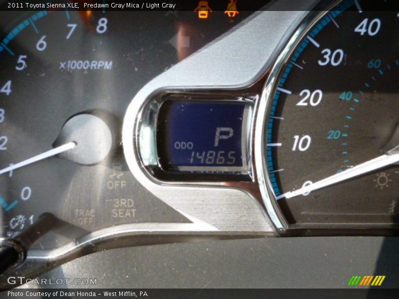 Predawn Gray Mica / Light Gray 2011 Toyota Sienna XLE