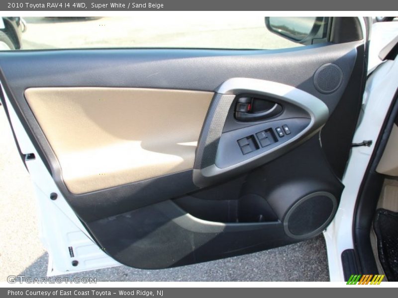Super White / Sand Beige 2010 Toyota RAV4 I4 4WD