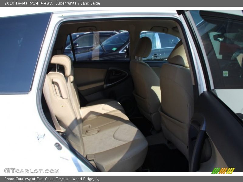 Super White / Sand Beige 2010 Toyota RAV4 I4 4WD