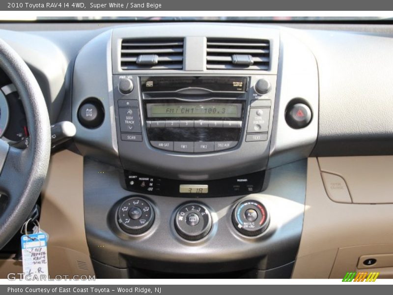 Super White / Sand Beige 2010 Toyota RAV4 I4 4WD
