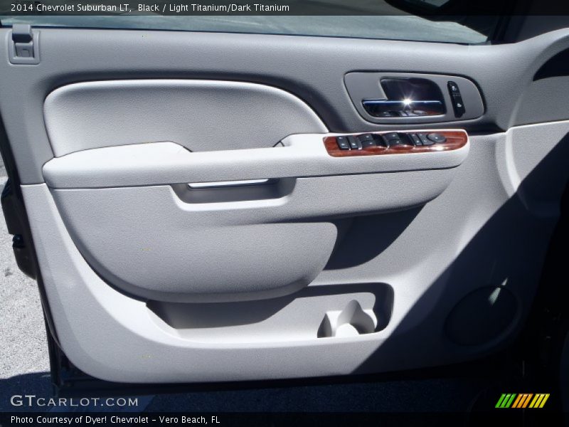 Black / Light Titanium/Dark Titanium 2014 Chevrolet Suburban LT