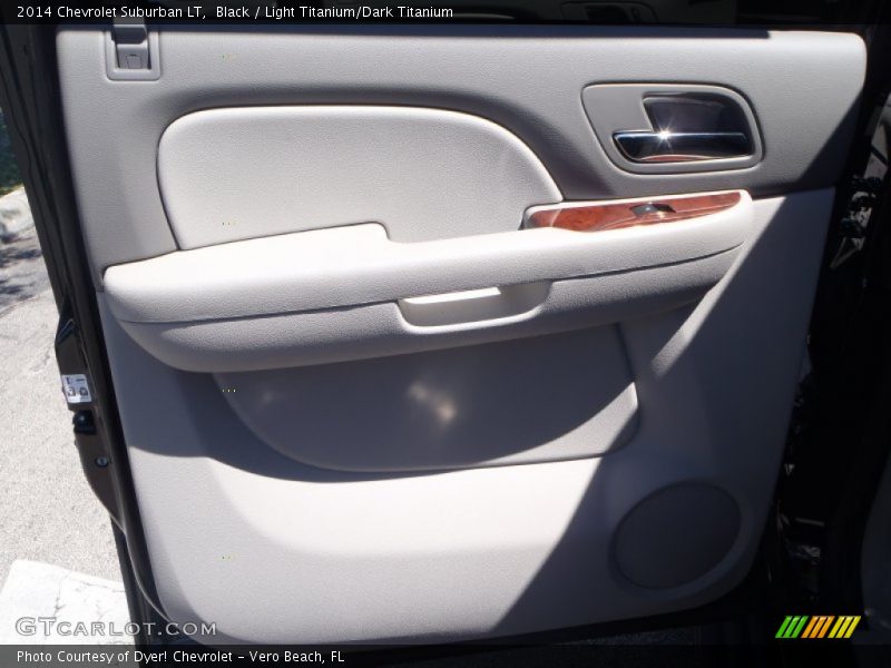 Black / Light Titanium/Dark Titanium 2014 Chevrolet Suburban LT