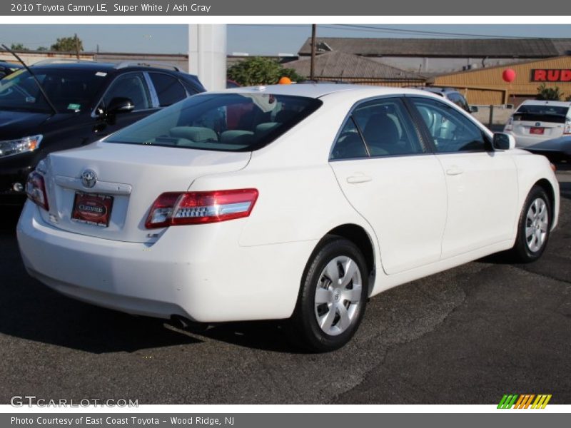 Super White / Ash Gray 2010 Toyota Camry LE