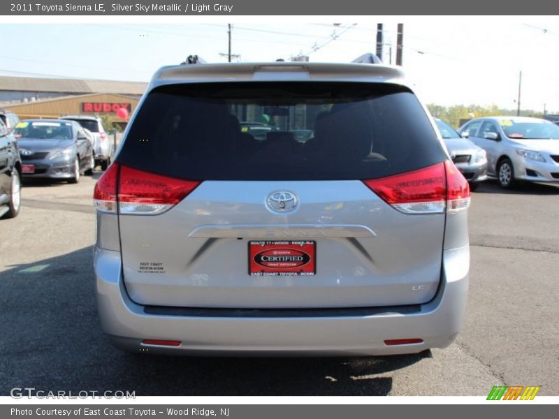 Silver Sky Metallic / Light Gray 2011 Toyota Sienna LE