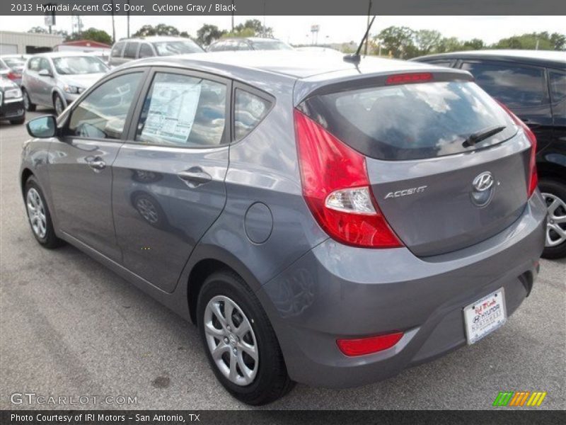 Cyclone Gray / Black 2013 Hyundai Accent GS 5 Door