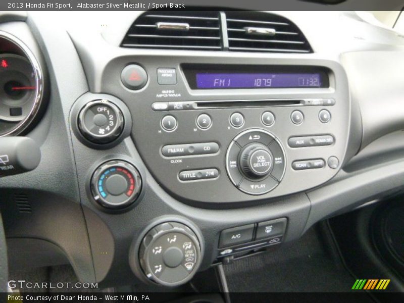 Alabaster Silver Metallic / Sport Black 2013 Honda Fit Sport