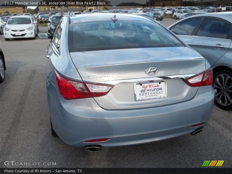 Iridescent Silver Blue Pearl / Black 2013 Hyundai Sonata SE