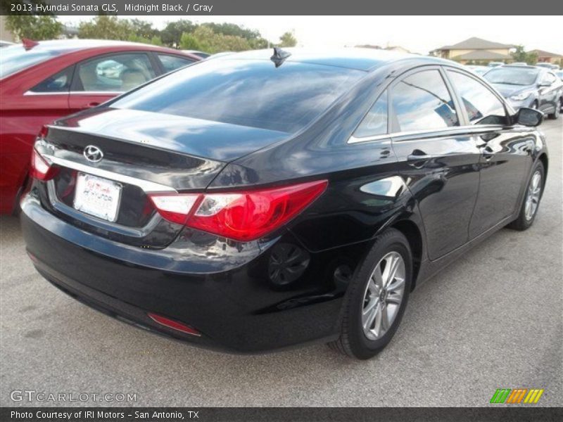Midnight Black / Gray 2013 Hyundai Sonata GLS