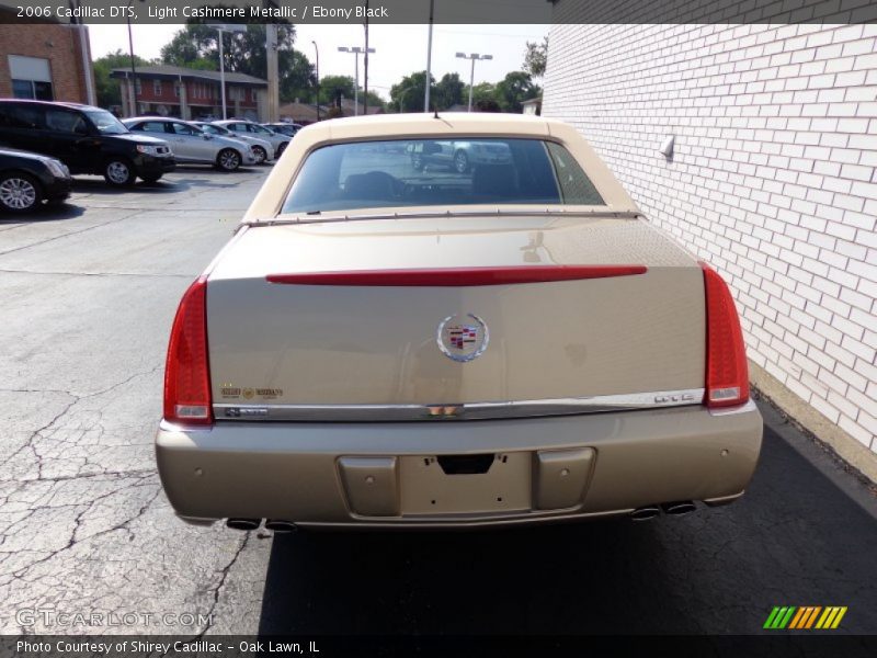 Light Cashmere Metallic / Ebony Black 2006 Cadillac DTS