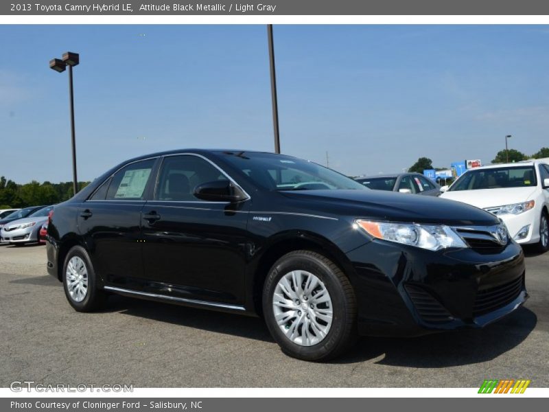 Attitude Black Metallic / Light Gray 2013 Toyota Camry Hybrid LE