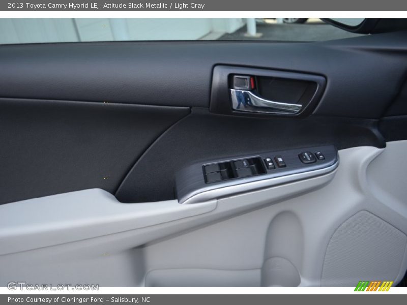 Attitude Black Metallic / Light Gray 2013 Toyota Camry Hybrid LE