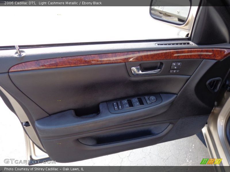 Light Cashmere Metallic / Ebony Black 2006 Cadillac DTS