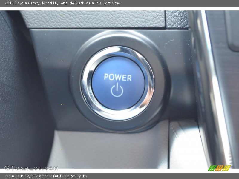 Attitude Black Metallic / Light Gray 2013 Toyota Camry Hybrid LE