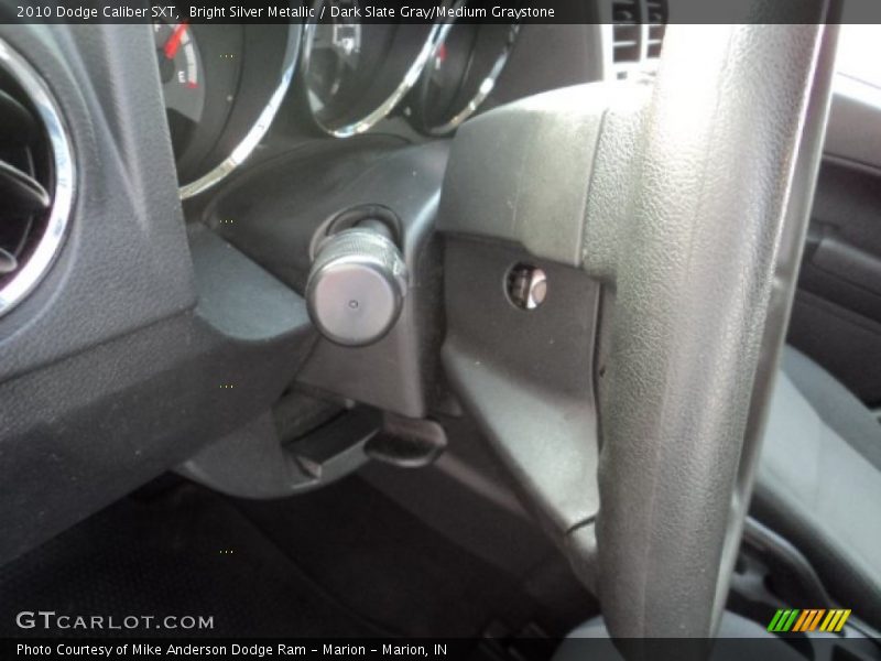 Bright Silver Metallic / Dark Slate Gray/Medium Graystone 2010 Dodge Caliber SXT