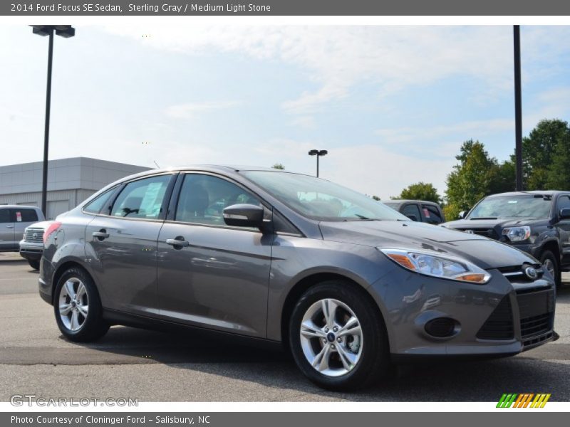 Sterling Gray / Medium Light Stone 2014 Ford Focus SE Sedan