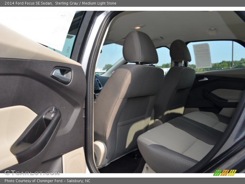 Sterling Gray / Medium Light Stone 2014 Ford Focus SE Sedan