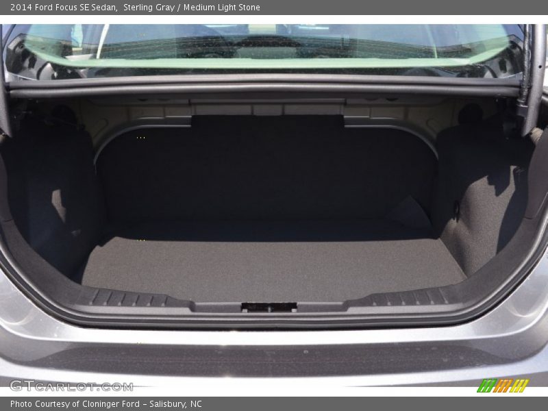 Sterling Gray / Medium Light Stone 2014 Ford Focus SE Sedan