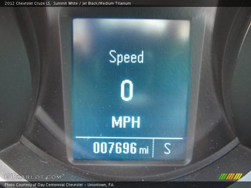 Summit White / Jet Black/Medium Titanium 2012 Chevrolet Cruze LS
