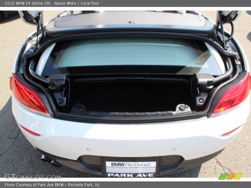 Alpine White / Coral Red 2013 BMW Z4 sDrive 28i