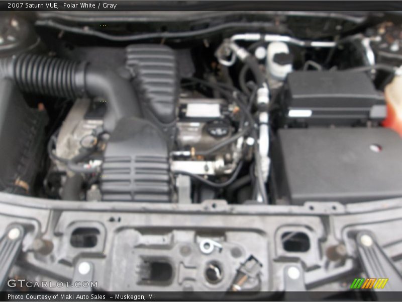 Polar White / Gray 2007 Saturn VUE