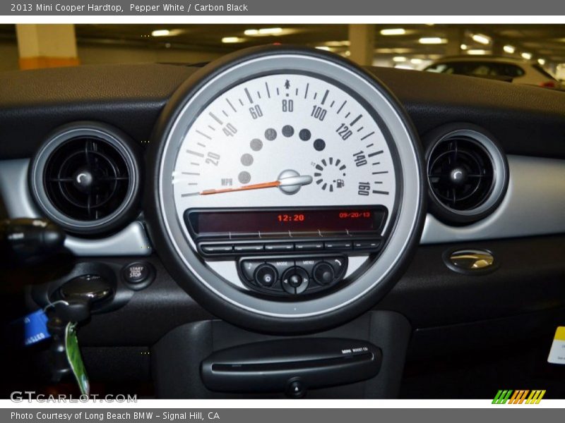 Pepper White / Carbon Black 2013 Mini Cooper Hardtop