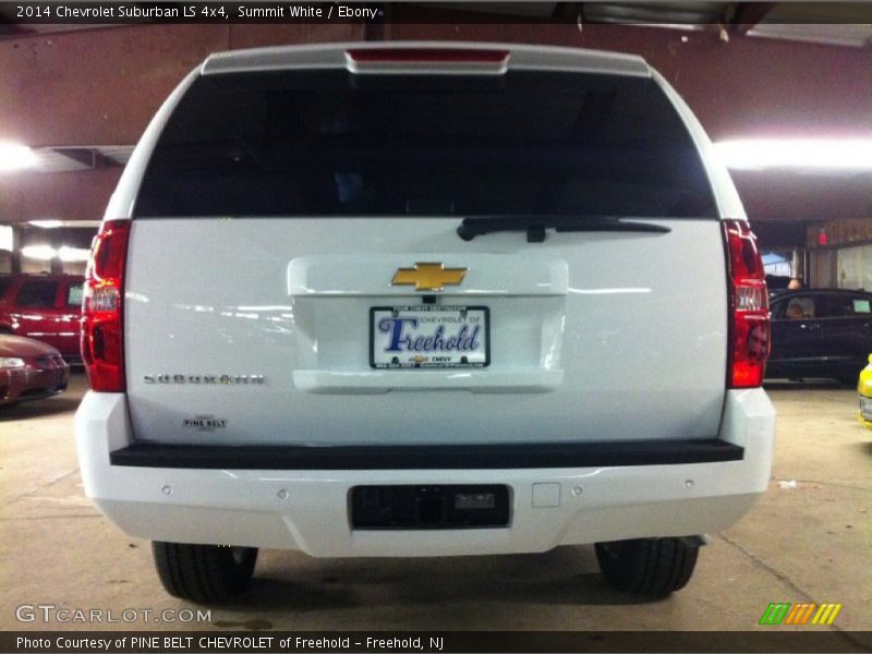 Summit White / Ebony 2014 Chevrolet Suburban LS 4x4
