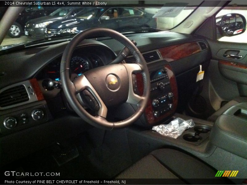 Summit White / Ebony 2014 Chevrolet Suburban LS 4x4
