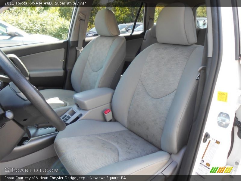Super White / Ash 2011 Toyota RAV4 I4 4WD