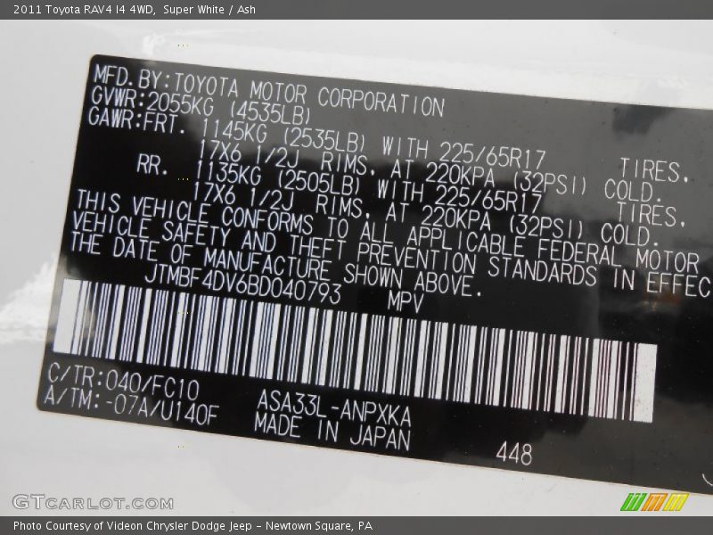 Super White / Ash 2011 Toyota RAV4 I4 4WD