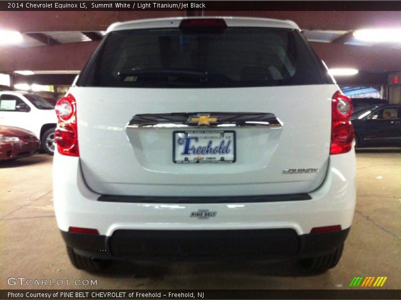 Summit White / Light Titanium/Jet Black 2014 Chevrolet Equinox LS