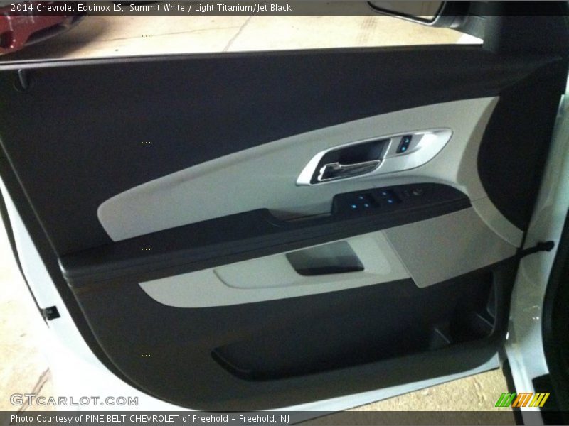 Summit White / Light Titanium/Jet Black 2014 Chevrolet Equinox LS