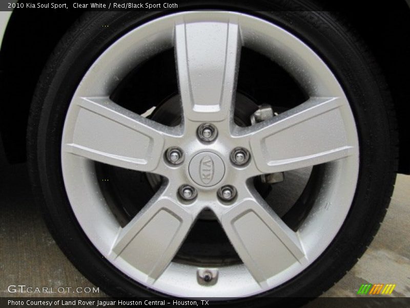 Clear White / Red/Black Sport Cloth 2010 Kia Soul Sport