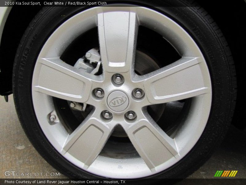 Clear White / Red/Black Sport Cloth 2010 Kia Soul Sport