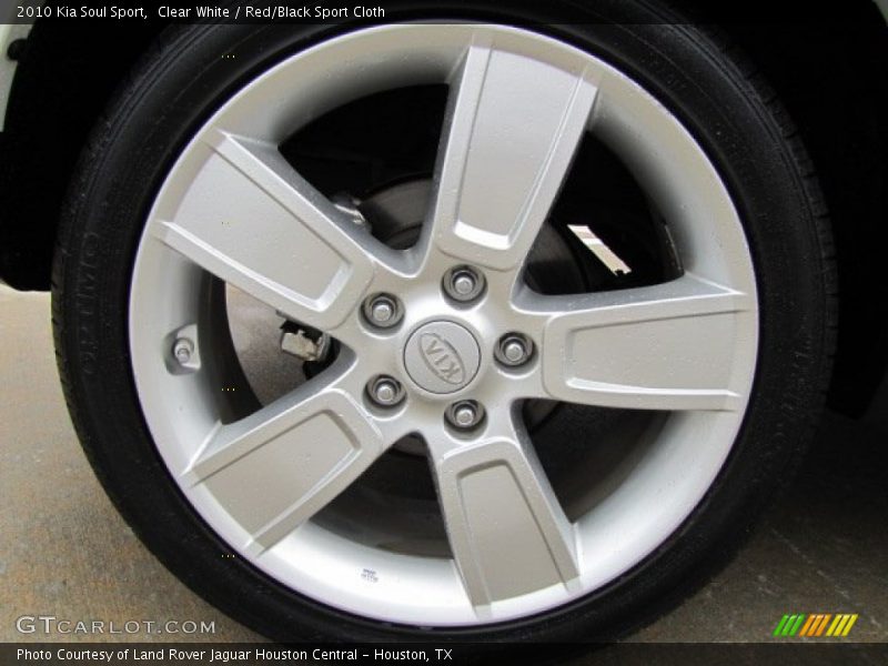 Clear White / Red/Black Sport Cloth 2010 Kia Soul Sport
