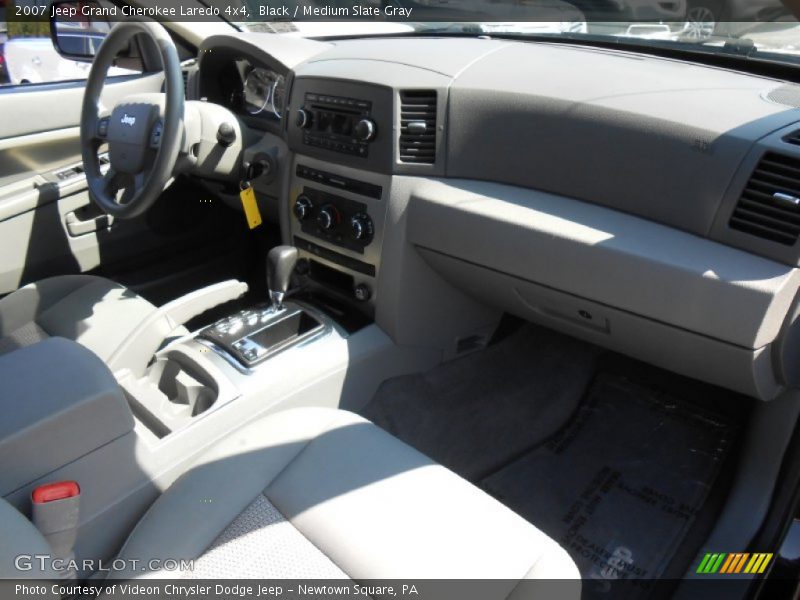 Black / Medium Slate Gray 2007 Jeep Grand Cherokee Laredo 4x4