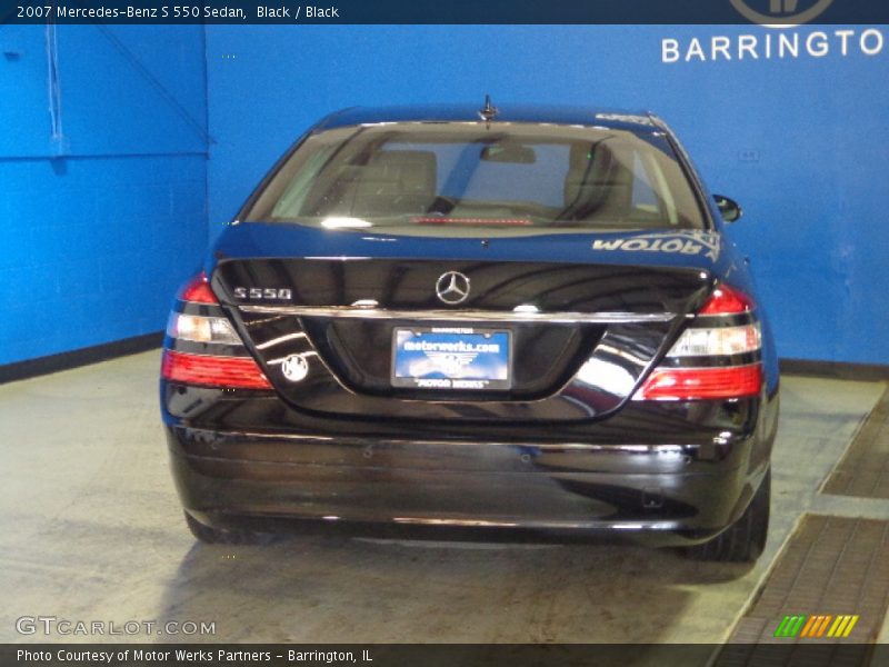 Black / Black 2007 Mercedes-Benz S 550 Sedan
