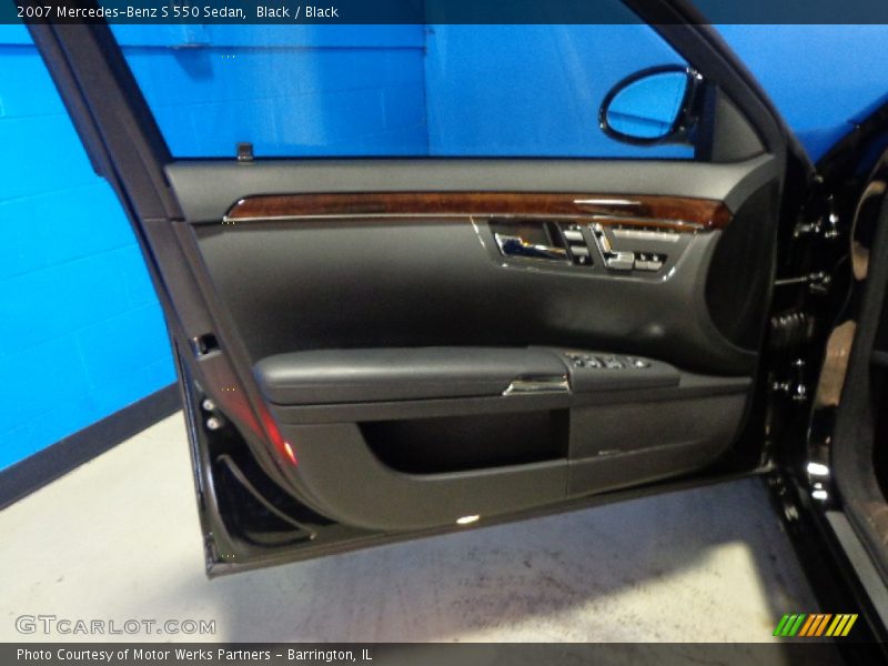 Black / Black 2007 Mercedes-Benz S 550 Sedan