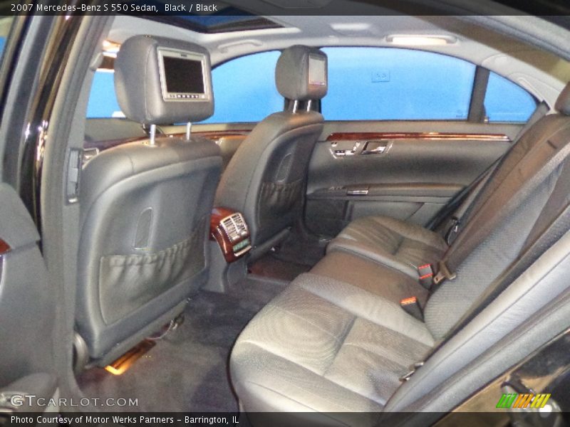 Black / Black 2007 Mercedes-Benz S 550 Sedan