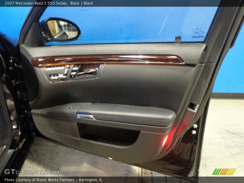 Black / Black 2007 Mercedes-Benz S 550 Sedan