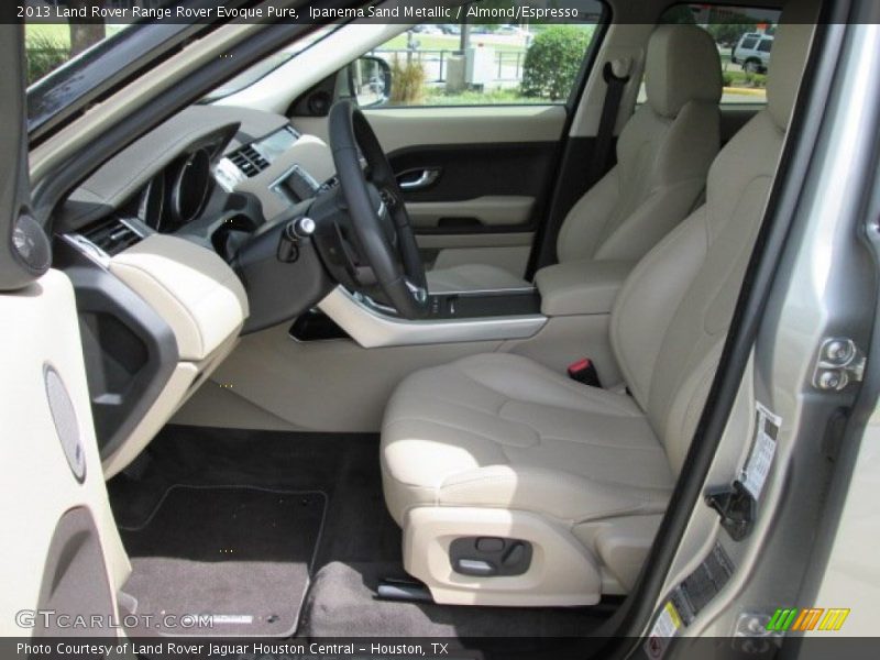 Ipanema Sand Metallic / Almond/Espresso 2013 Land Rover Range Rover Evoque Pure