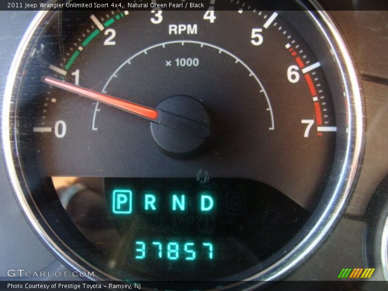 Natural Green Pearl / Black 2011 Jeep Wrangler Unlimited Sport 4x4