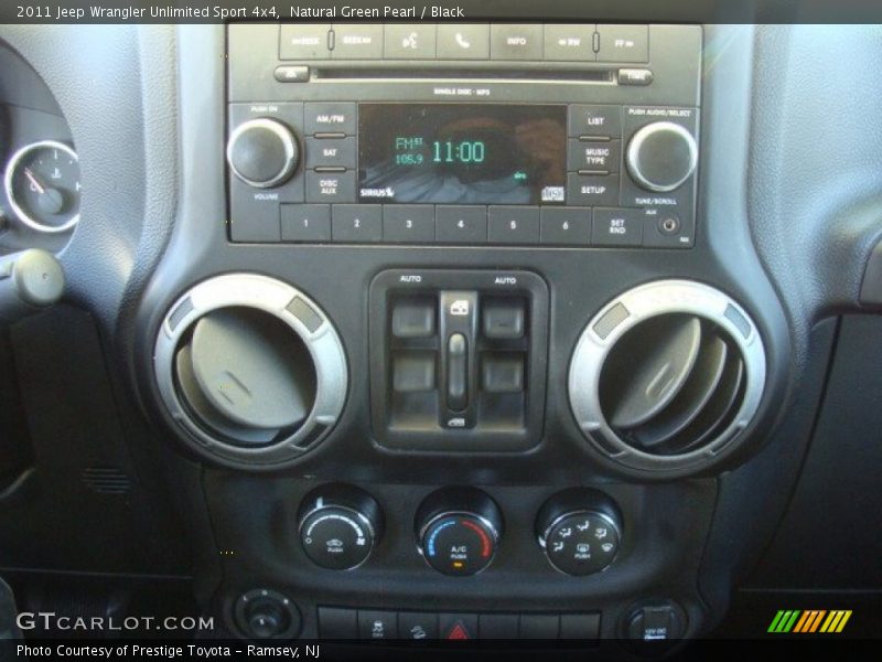 Natural Green Pearl / Black 2011 Jeep Wrangler Unlimited Sport 4x4