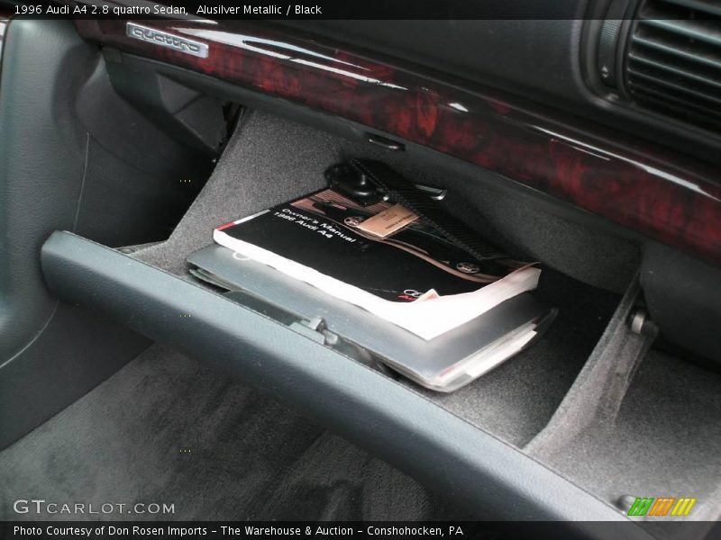 Alusilver Metallic / Black 1996 Audi A4 2.8 quattro Sedan