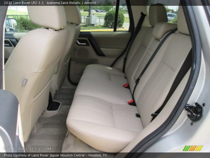 Ipanema Sand Metallic / Almond 2012 Land Rover LR2 3.2