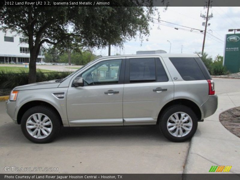 Ipanema Sand Metallic / Almond 2012 Land Rover LR2 3.2