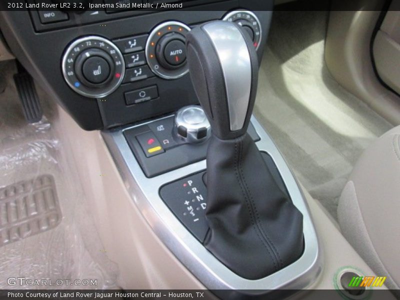 Ipanema Sand Metallic / Almond 2012 Land Rover LR2 3.2